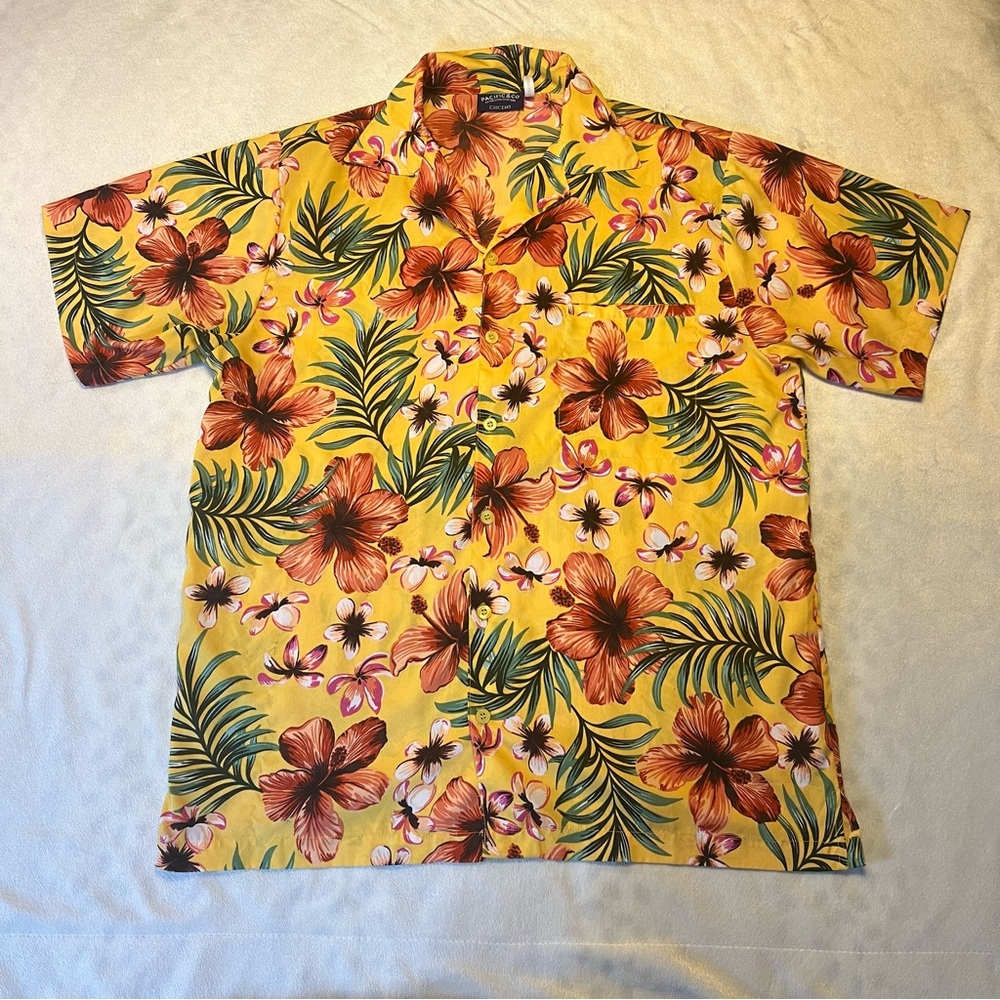 Pacific&Co Hawaiian Button-Up Shirt Mens Medium Tropical Print Lightweight Silky